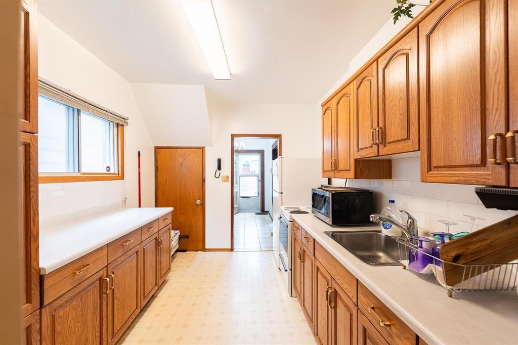 2272 Gallagher Avenue Property Photo 8