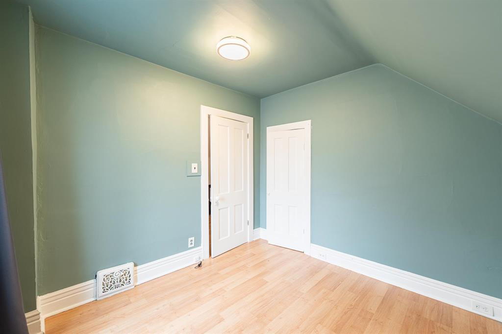 2272 Gallagher Avenue Property Photo 14
