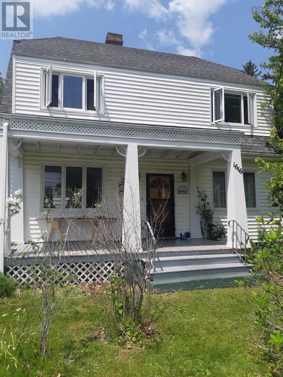 1616 North Main Street Property Photo 1