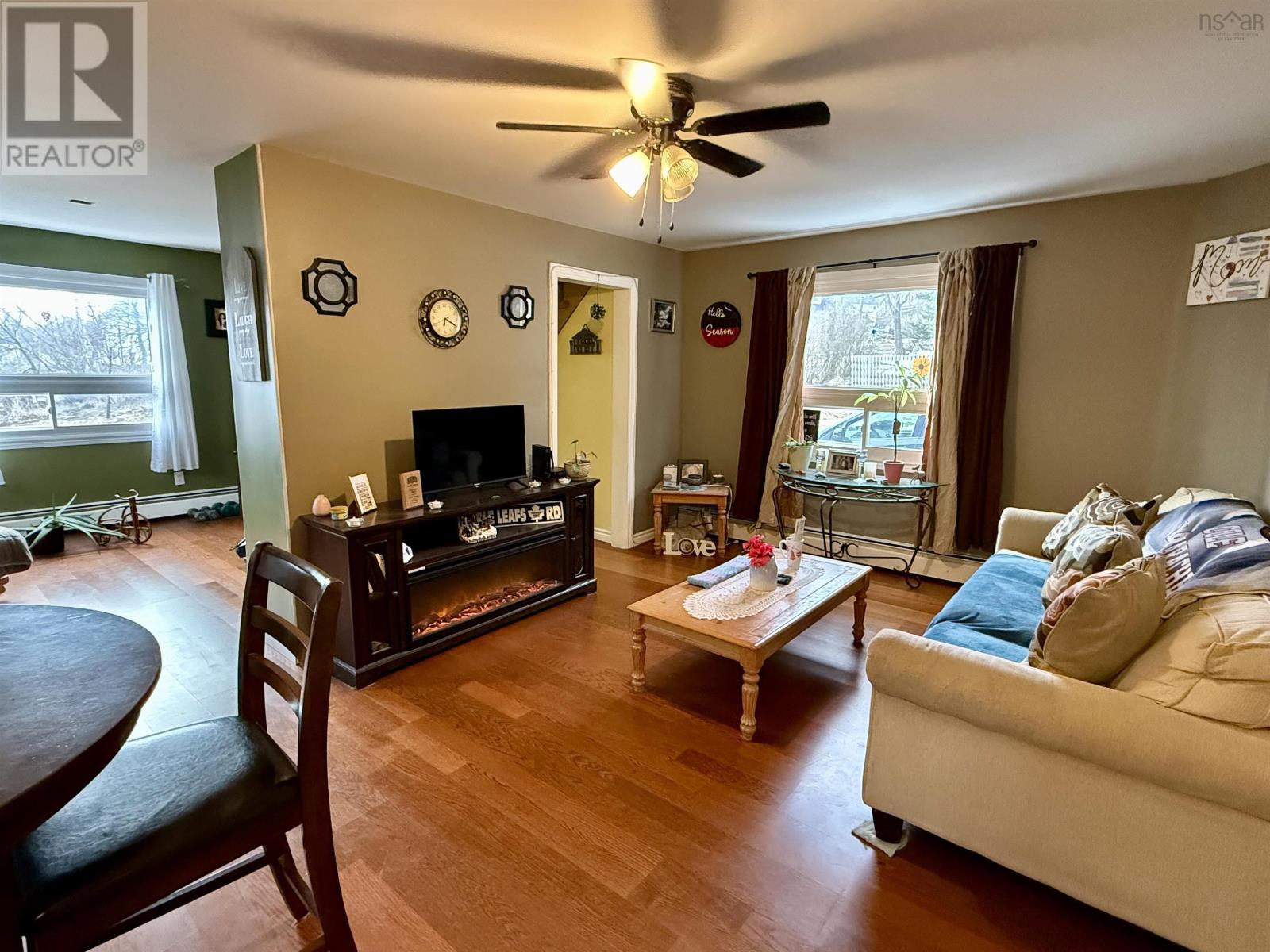 6 Chestnut Street Property Photo 6