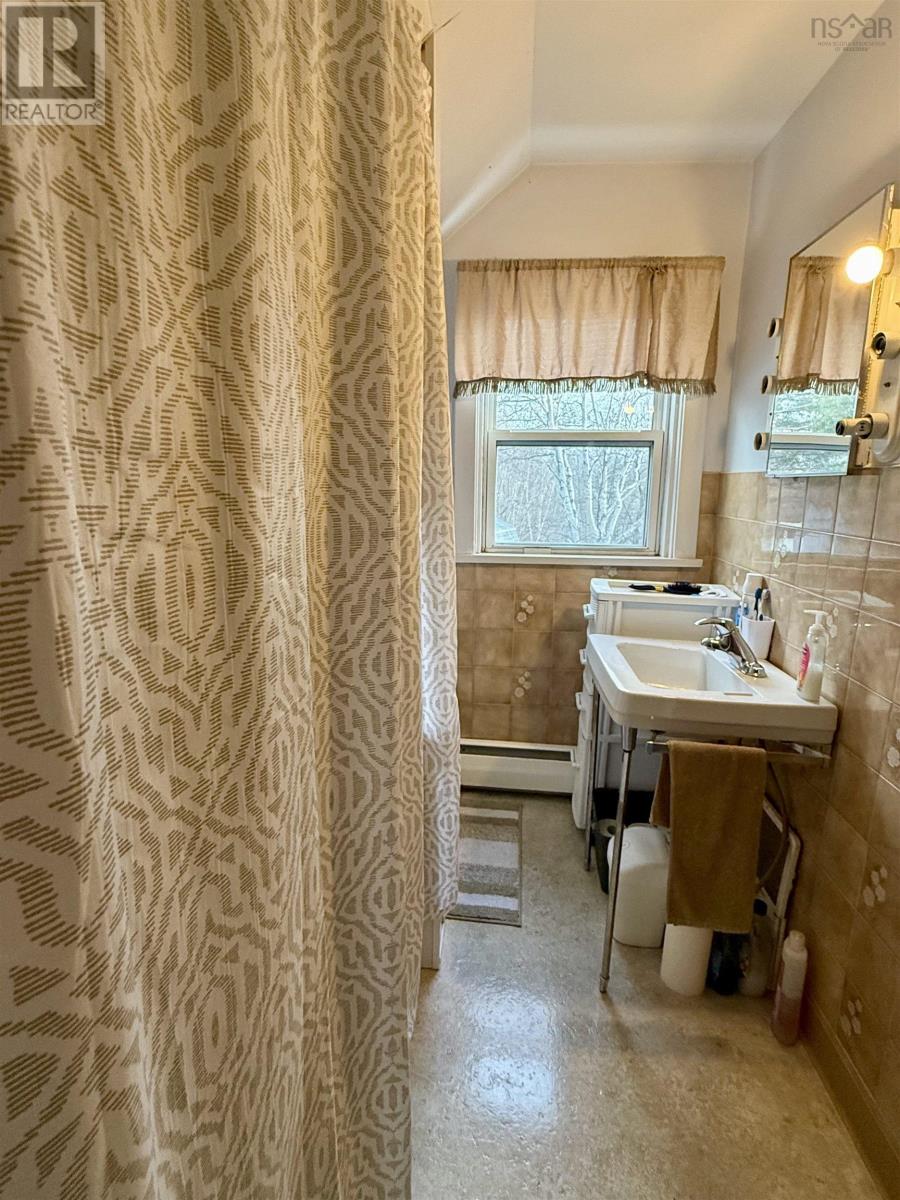 6 Chestnut Street Property Photo 21