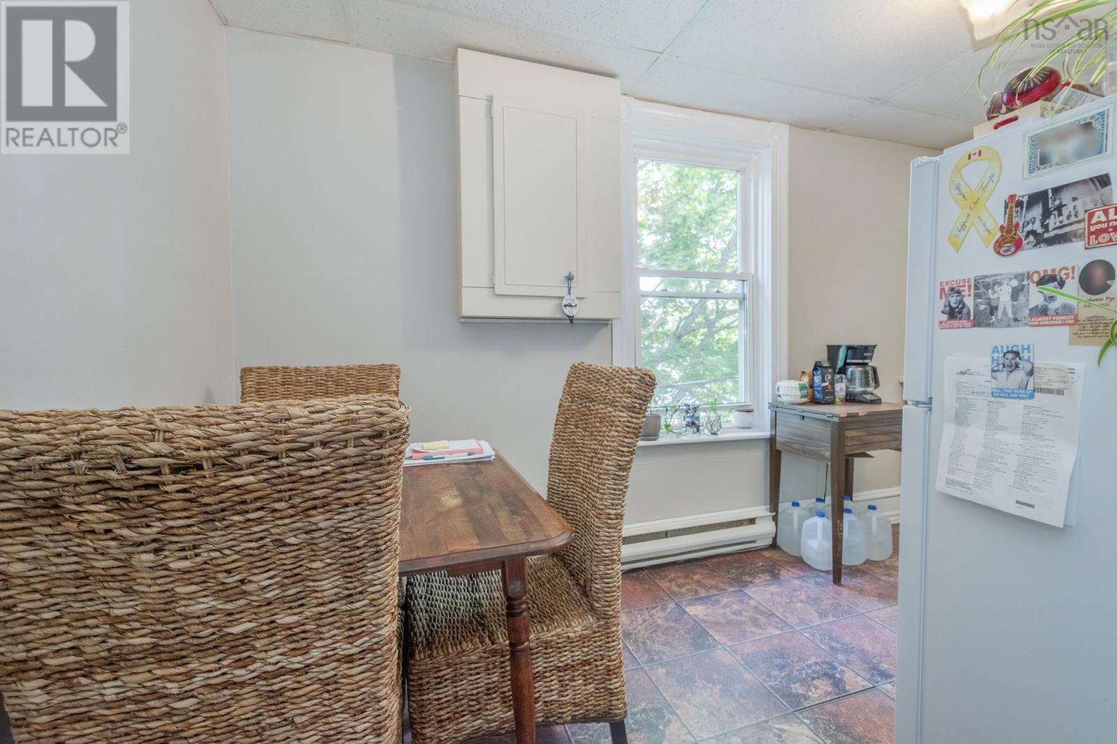 128 River Street Property Photo 7