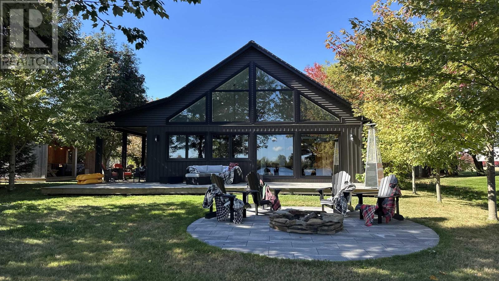 100 Lake Shore Drive Property Photo 19