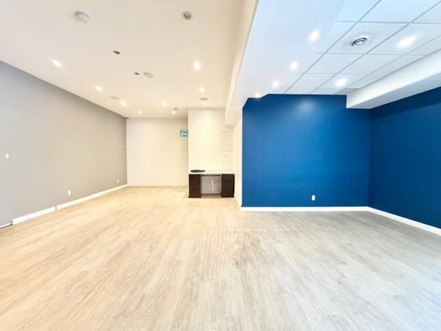 382 Park Avenue E Property Photo 3