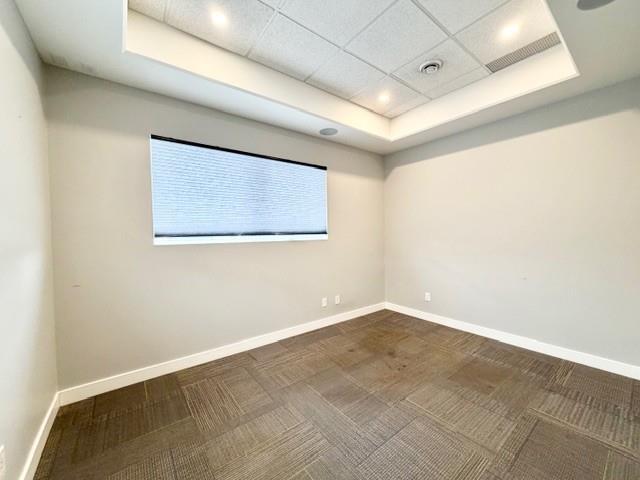 382 Park Avenue E Property Photo 5