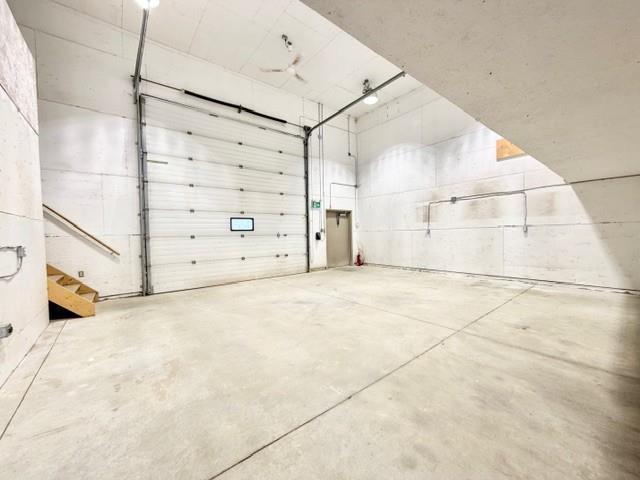 382 Park Avenue E Property Photo 18
