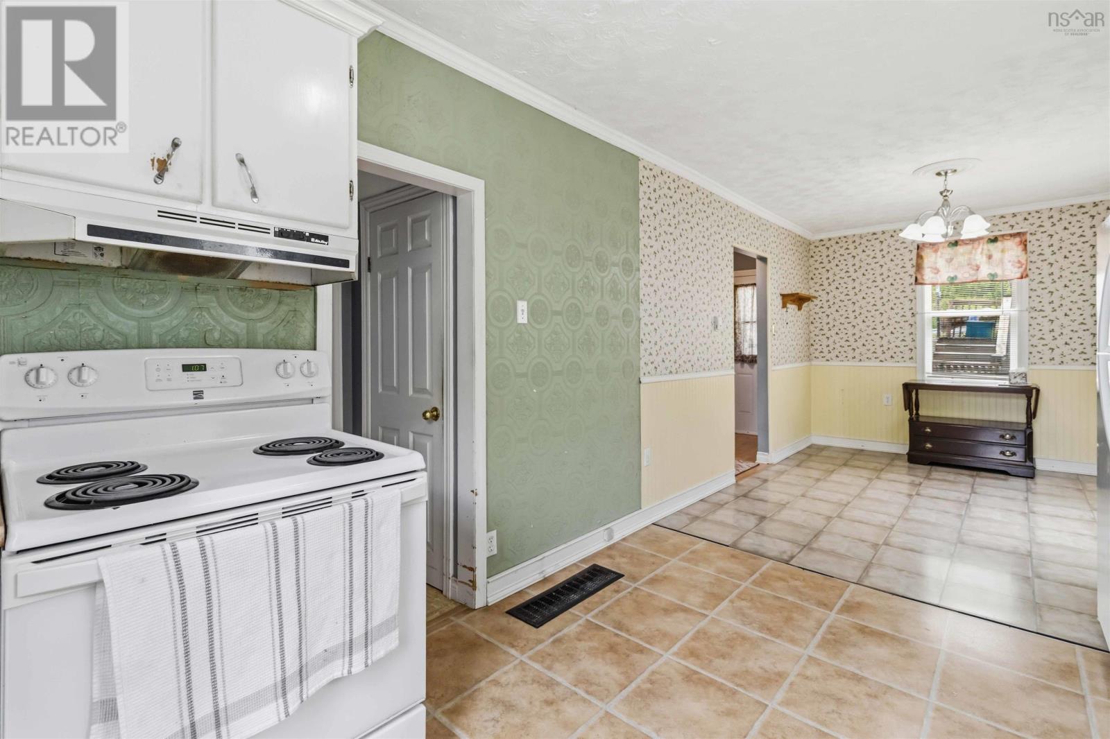 20 Acorn Road Property Photo 8