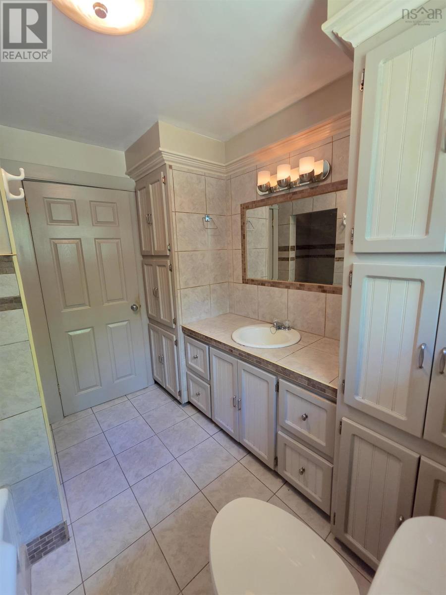 119 Hubley Road Property Photo 22