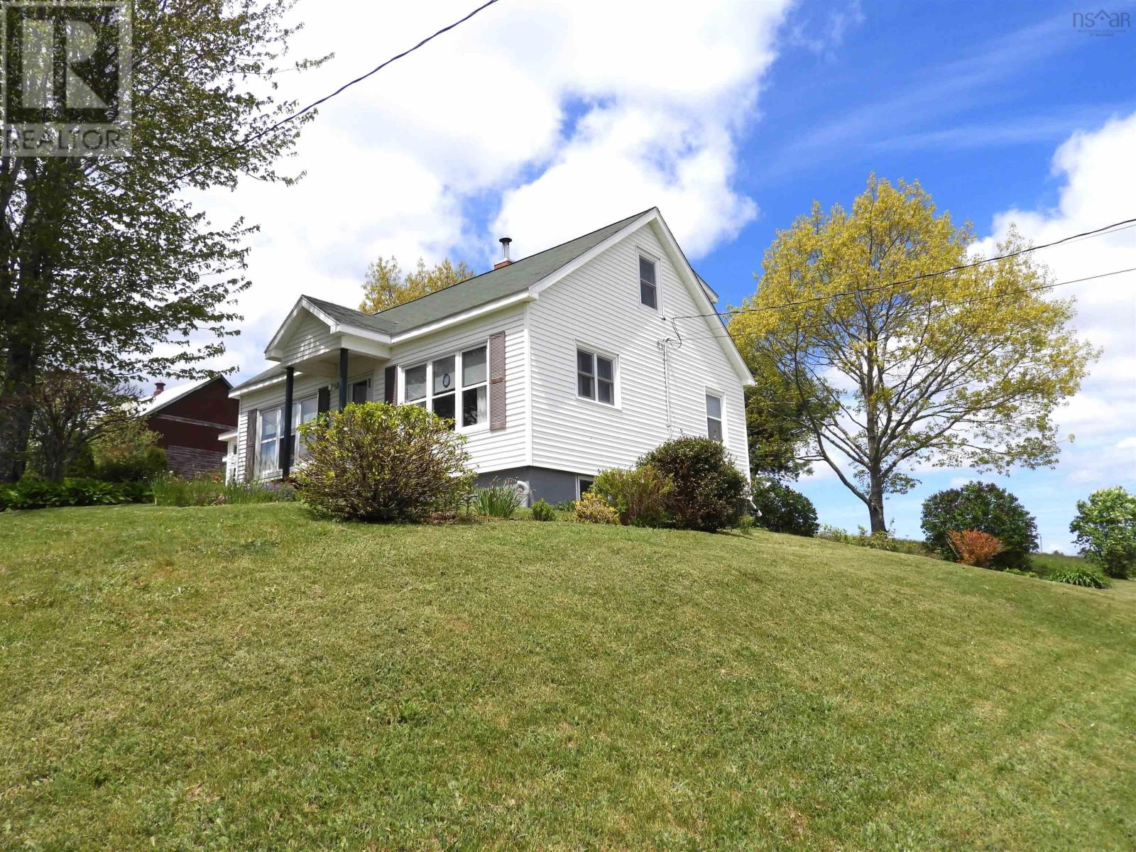 195 Lake Ramsay Road Property Photo 4
