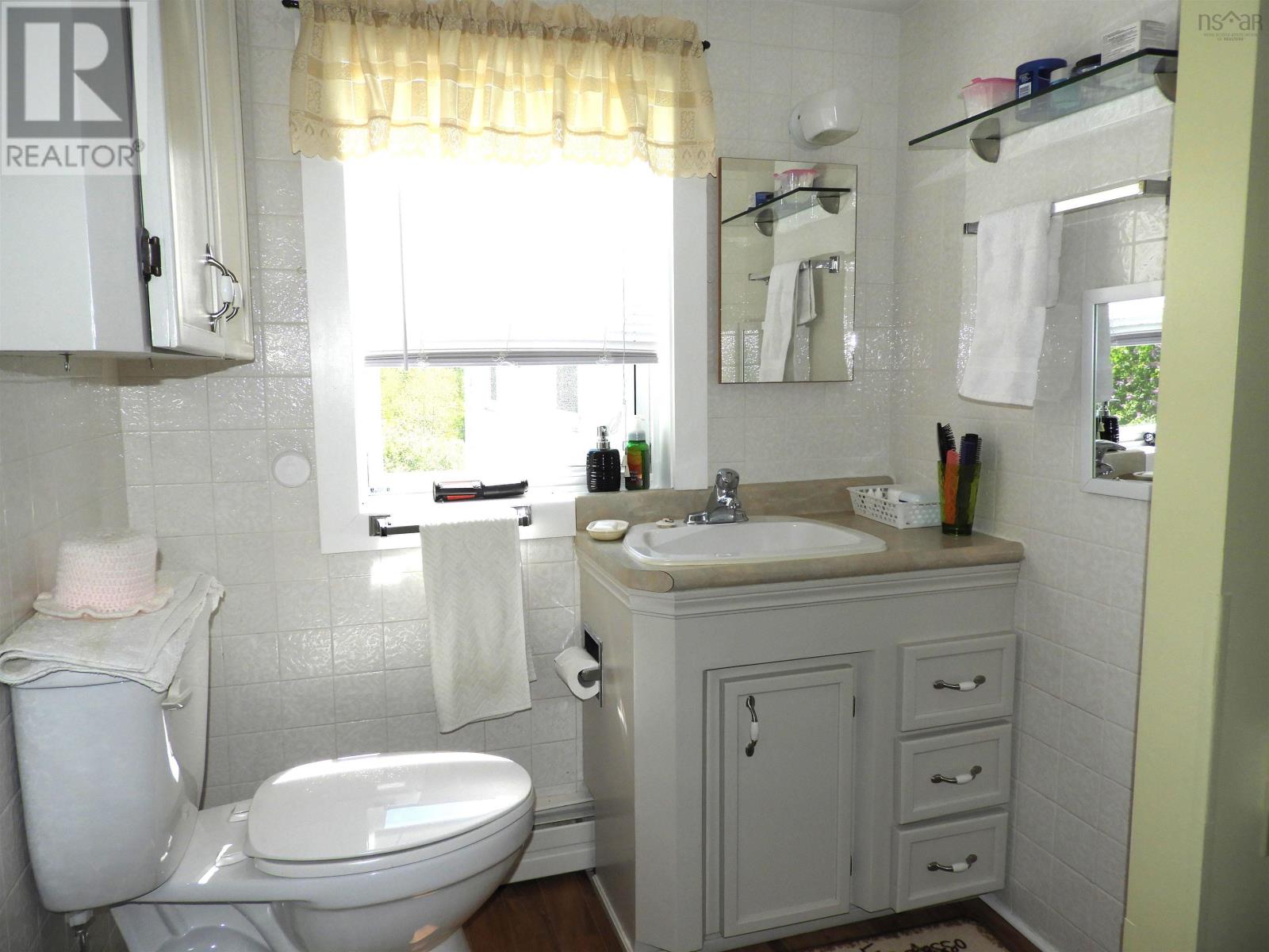 195 Lake Ramsay Road Property Photo 23