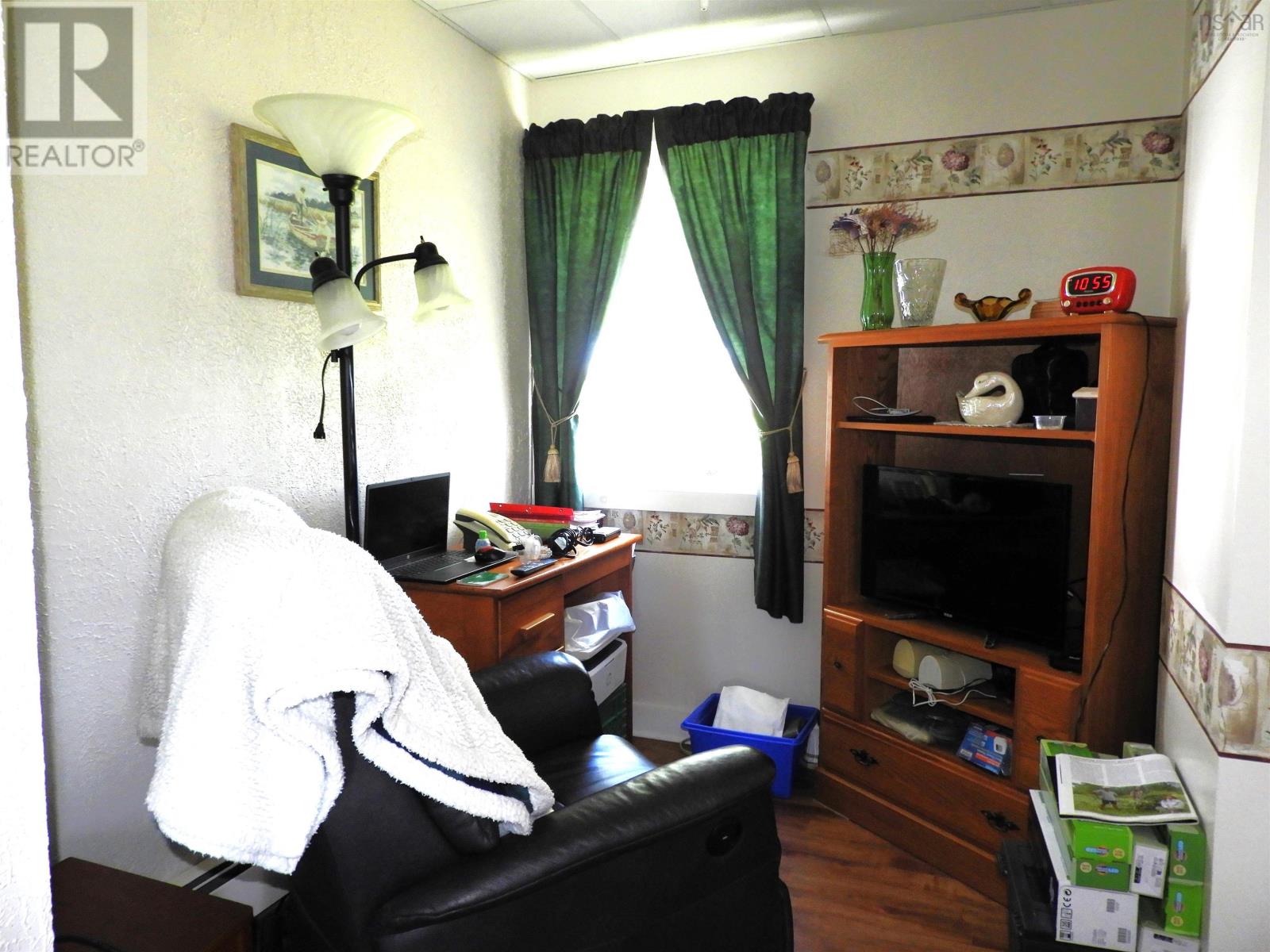 195 Lake Ramsay Road Property Photo 25