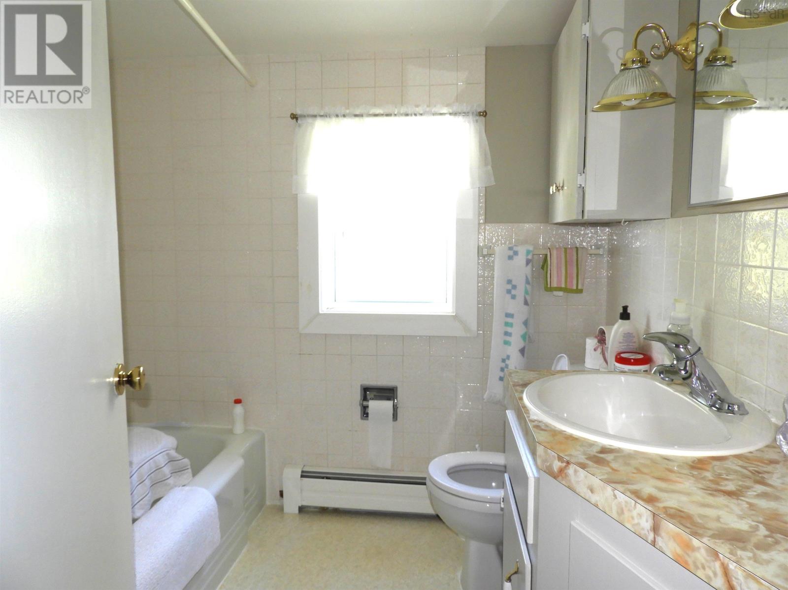 195 Lake Ramsay Road Property Photo 28