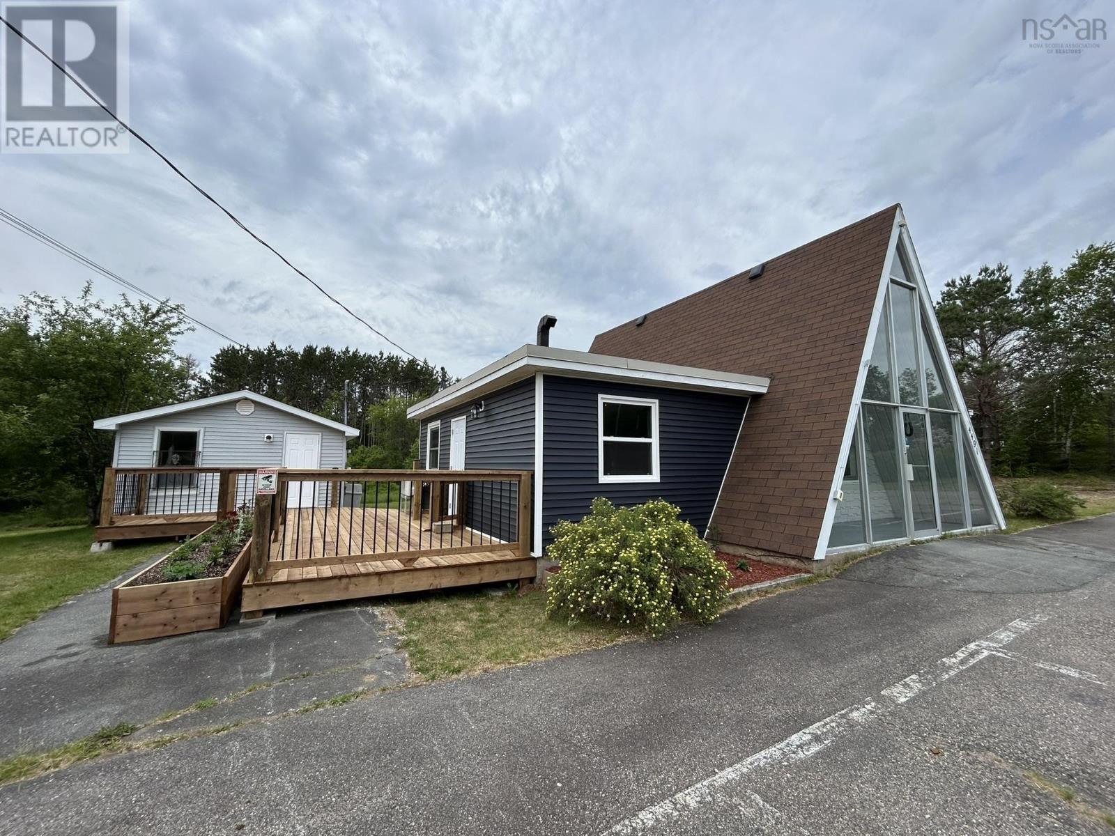 4491 12 Highway Property Photo 1