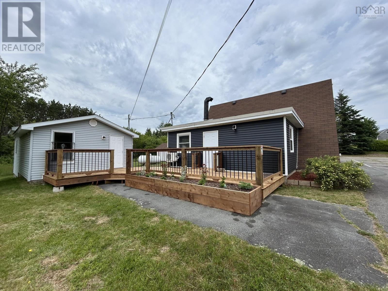 4491 12 Highway Property Photo 4