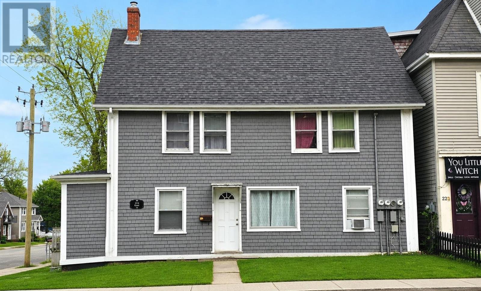224 Kent Street Property Photo 2