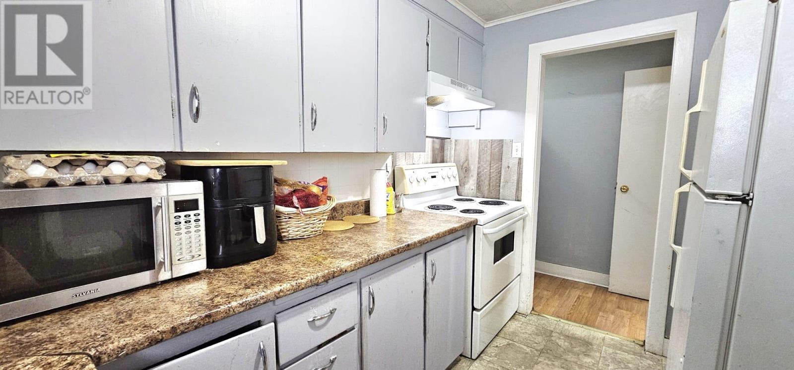 224 Kent Street Property Photo 5