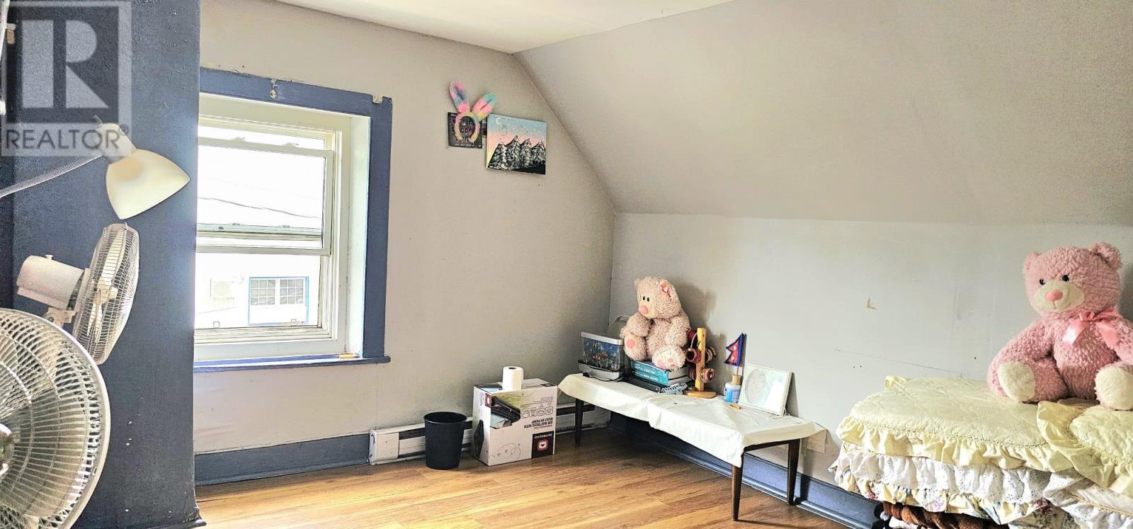 224 Kent Street Property Photo 8