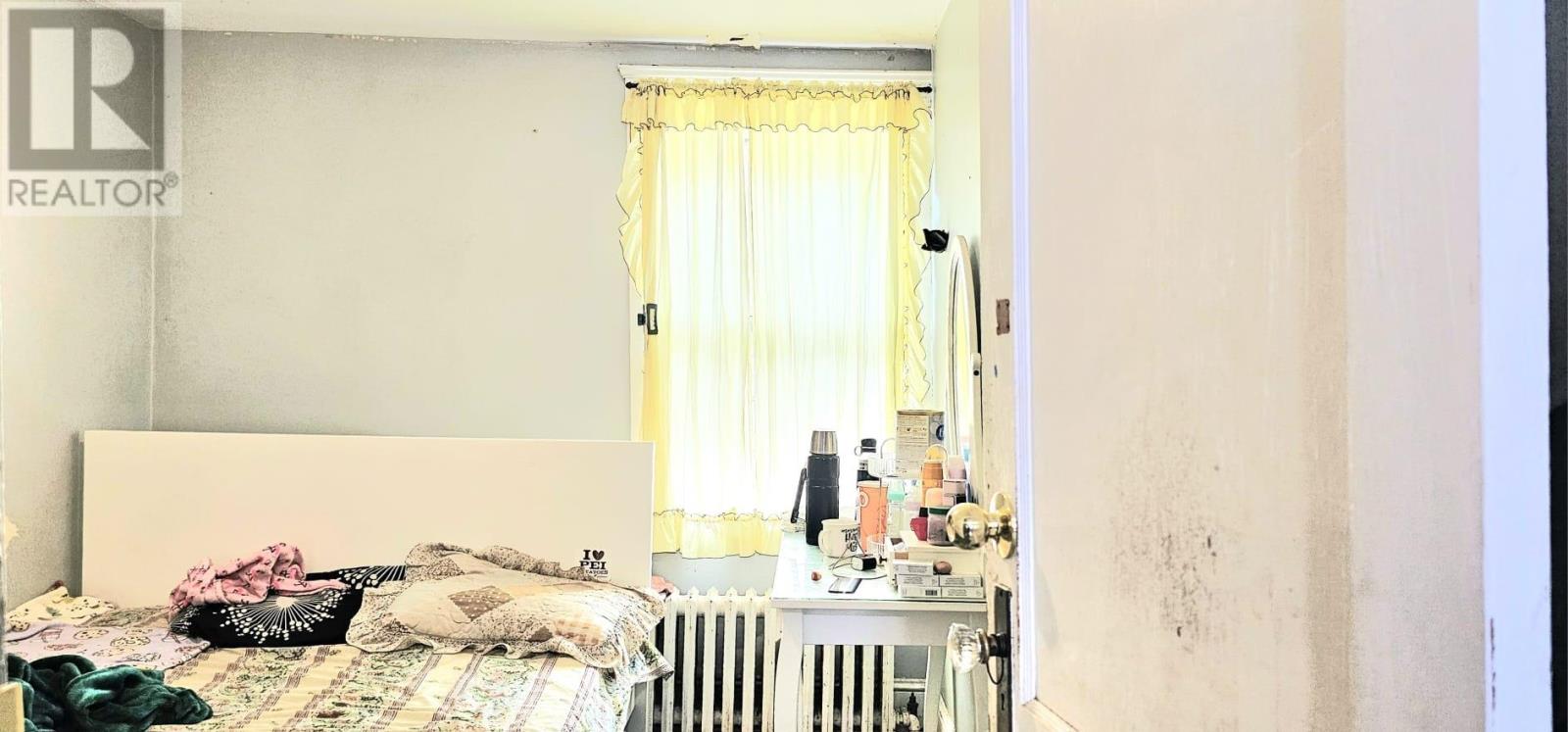 224 Kent Street Property Photo 12
