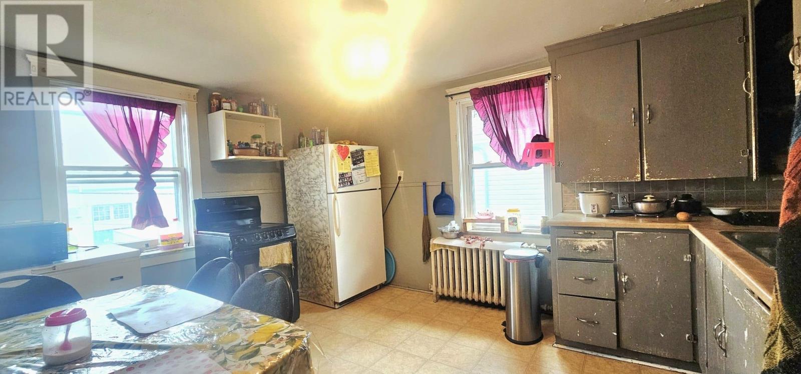 224 Kent Street Property Photo 15