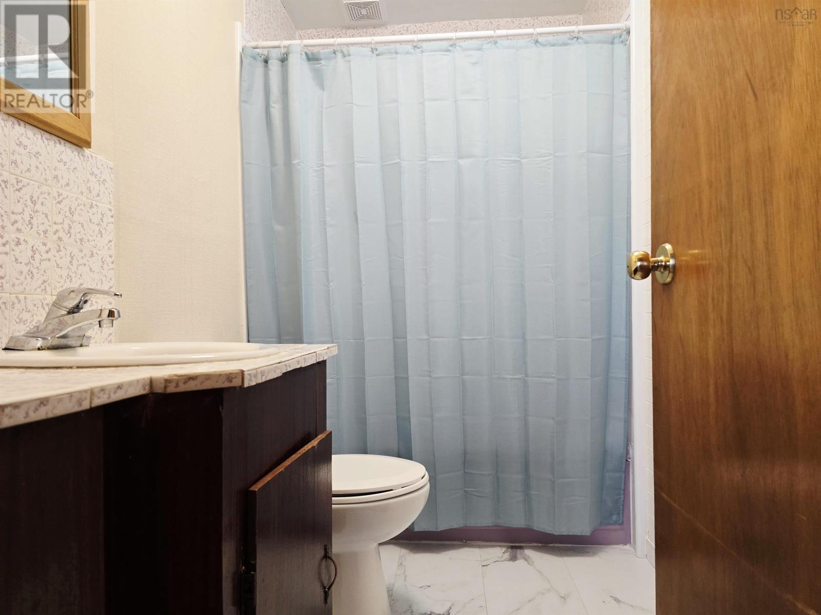 95 Poplar Street Property Photo 11