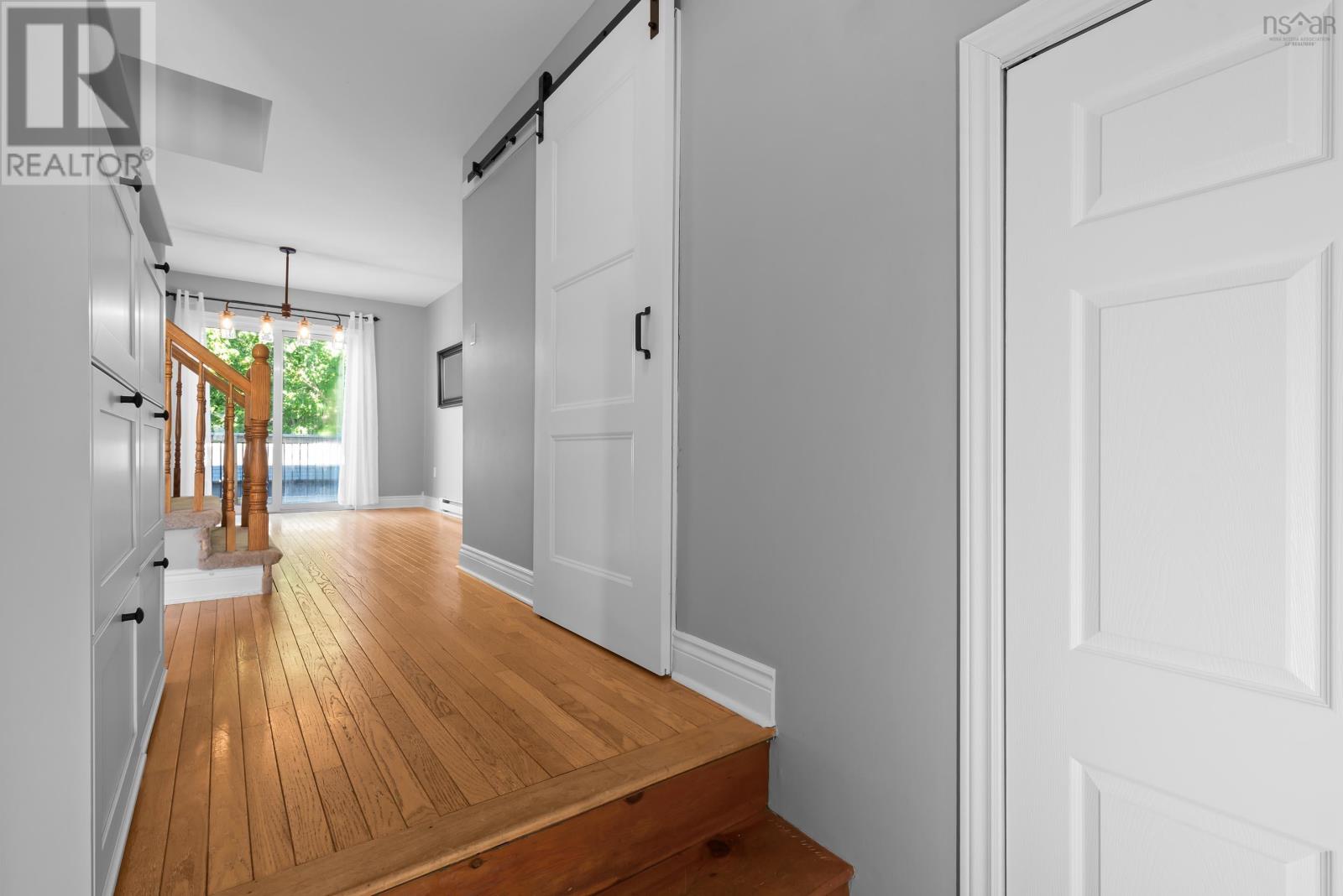 46 Silver Maple Drive Property Photo 4