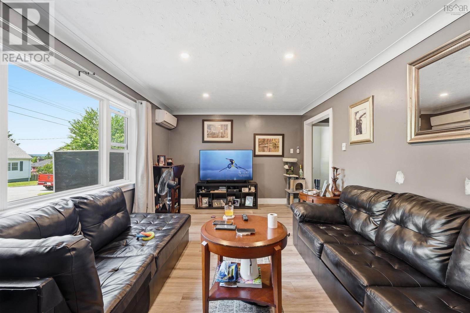 8b Gordon Street Property Photo 8