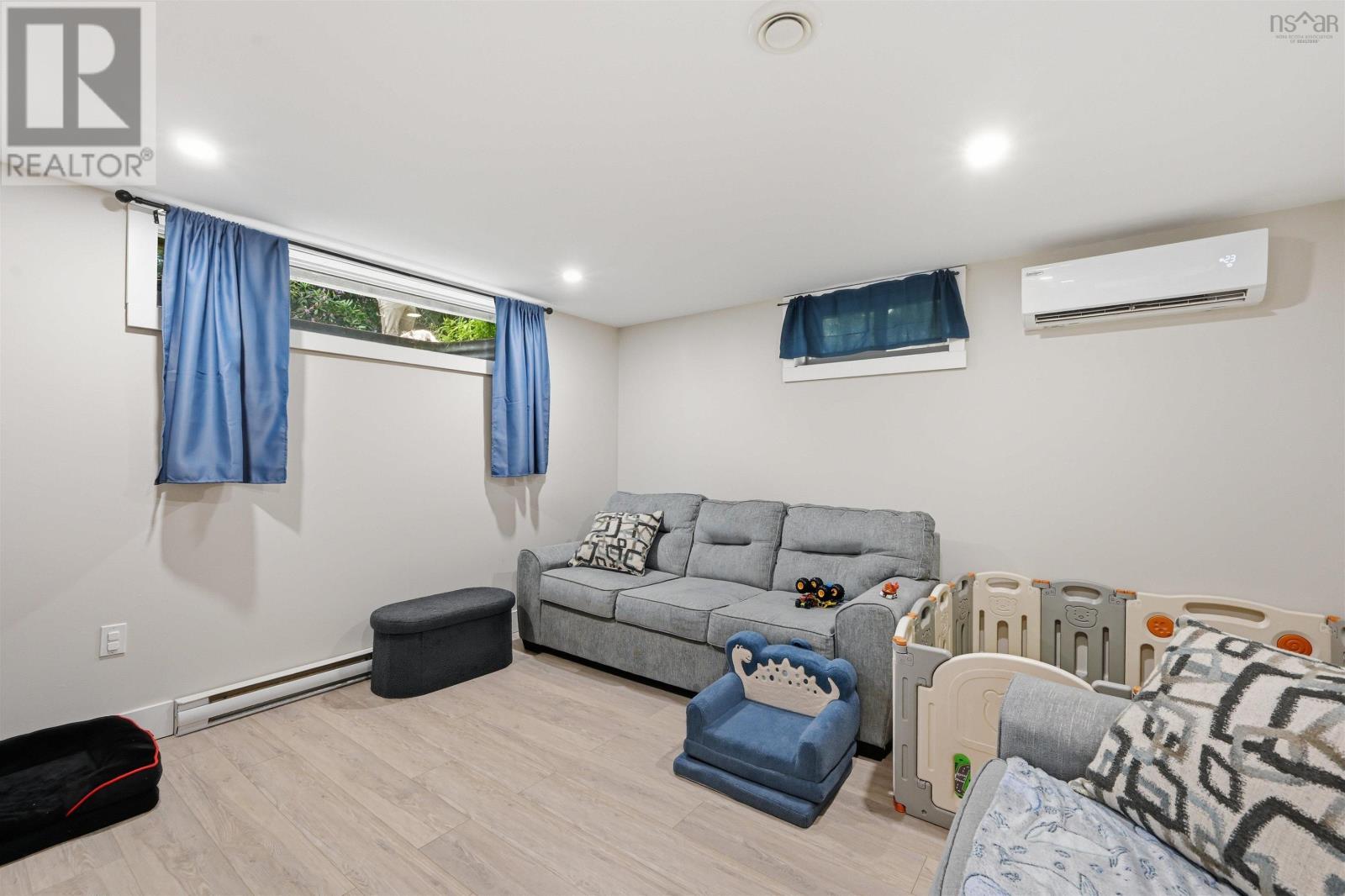 8b Gordon Street Property Photo 27