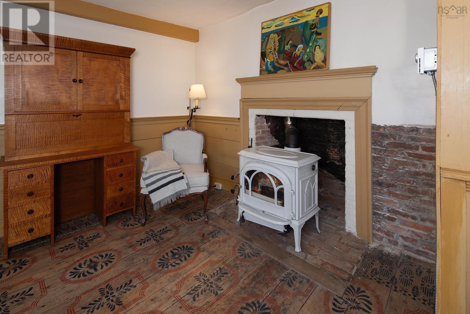 69 Fox Street Property Photo 9
