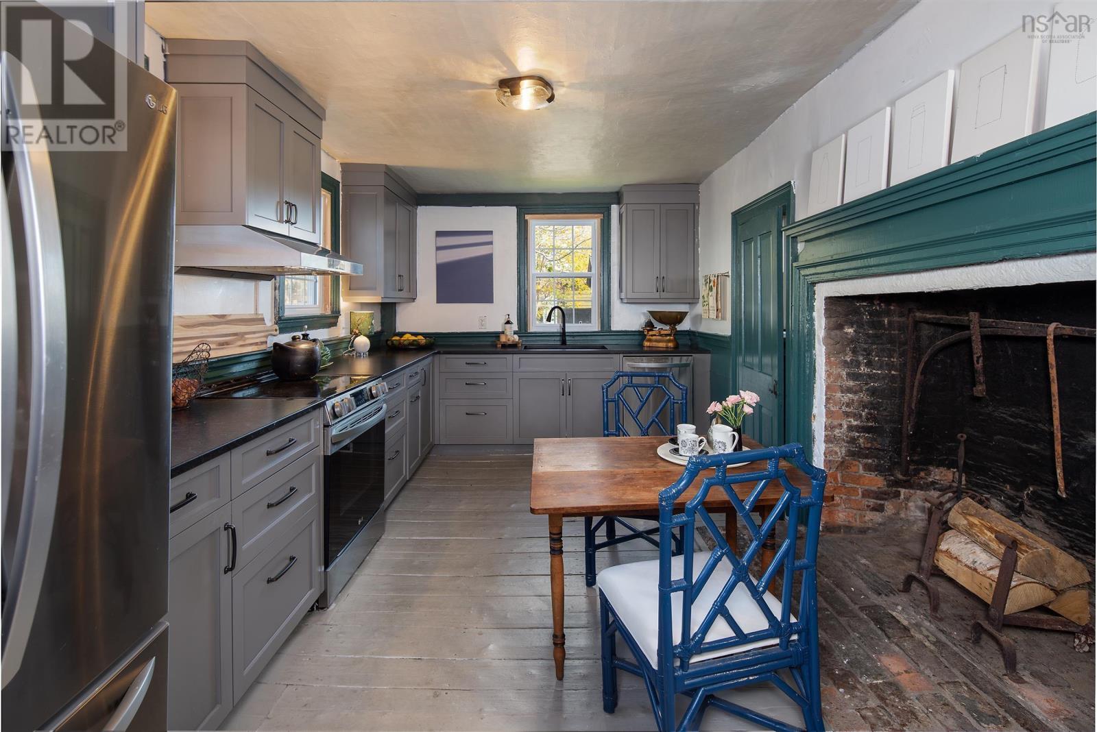 69 Fox Street Property Photo 14