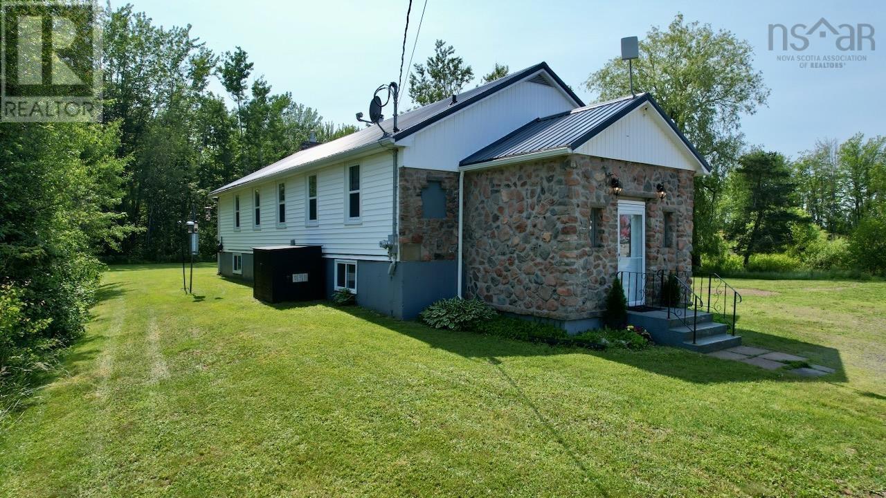 7682 6 Highway Property Photo 1