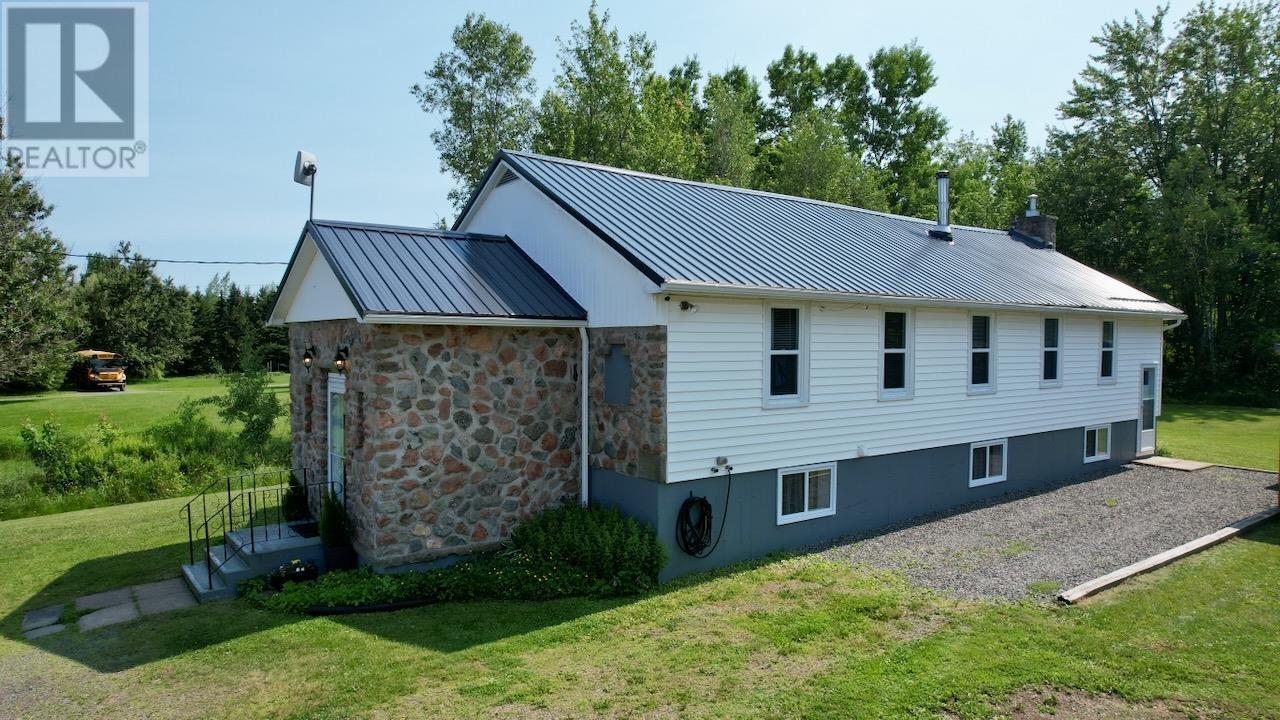 7682 6 Highway Property Photo 3