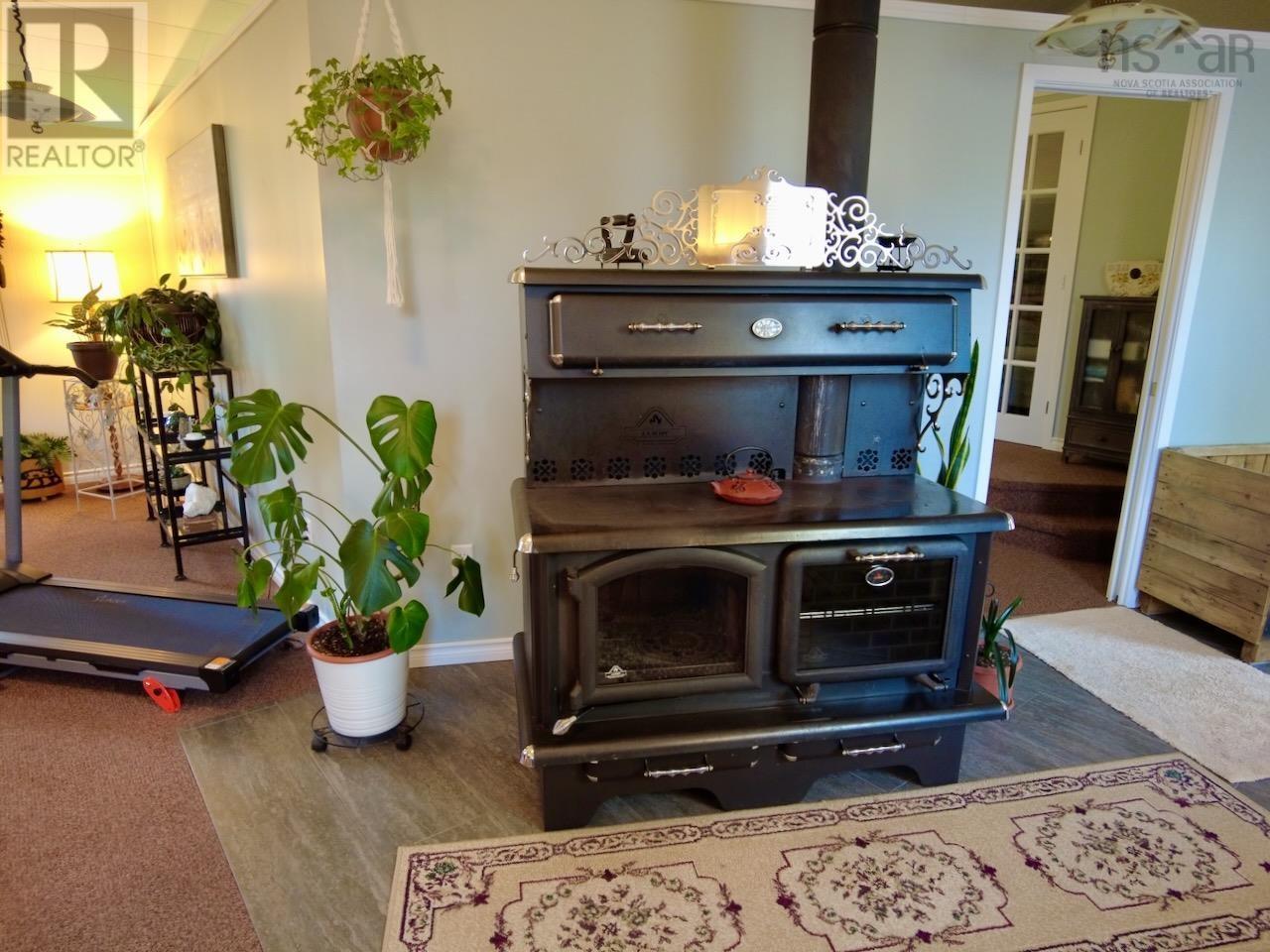 7682 6 Highway Property Photo 20
