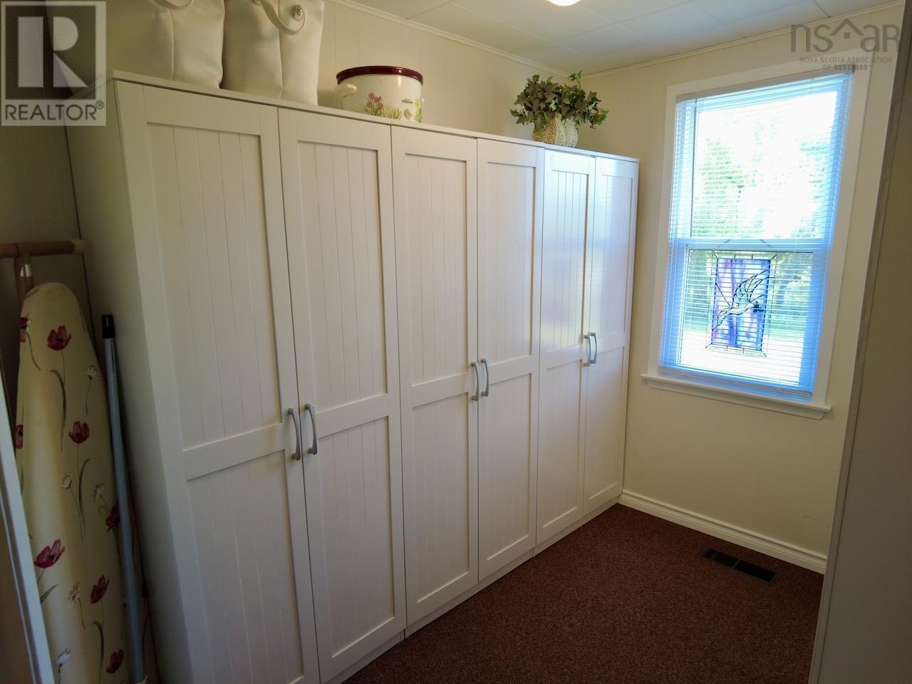 7682 6 Highway Property Photo 32