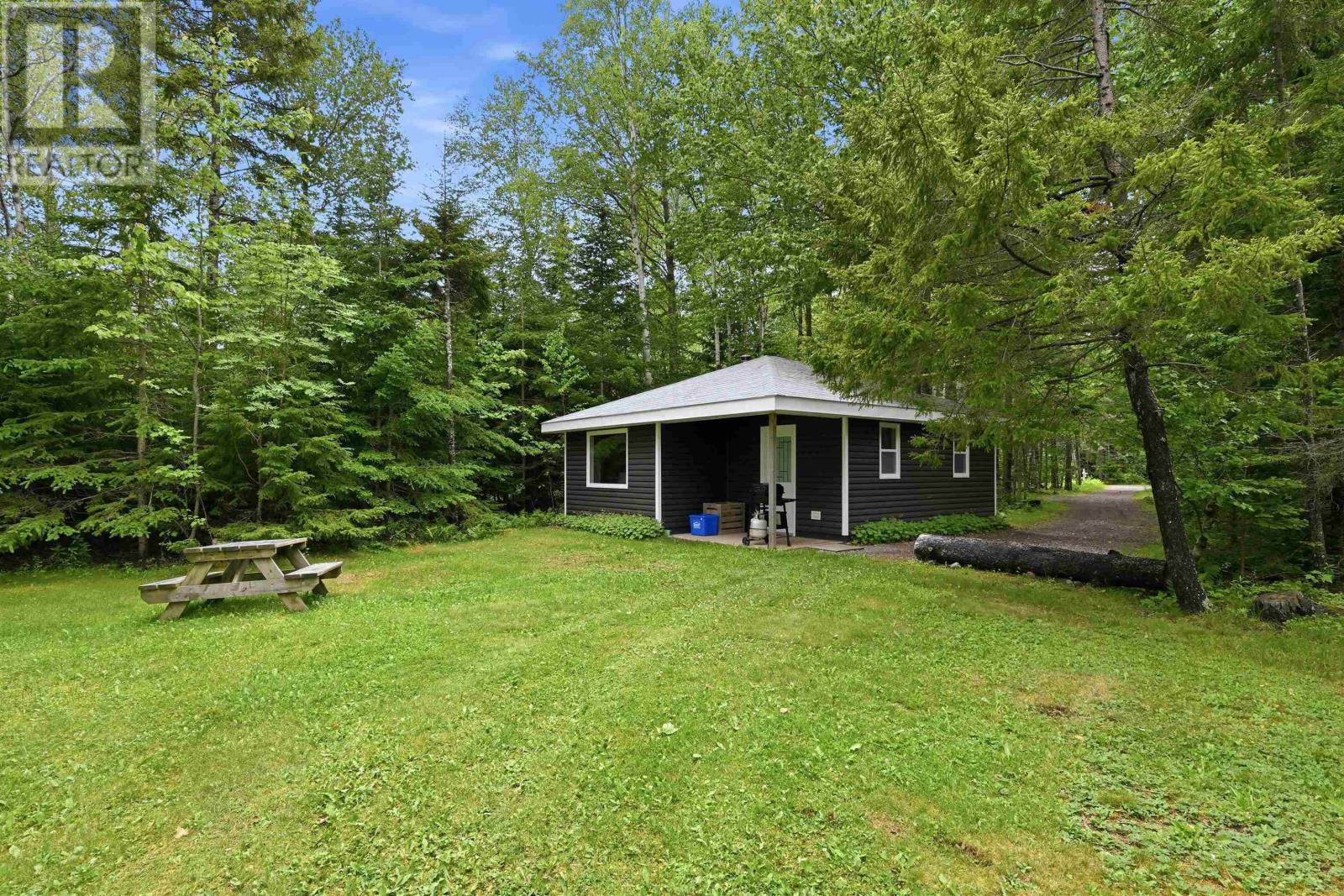 320 Cove Road Property Photo 9