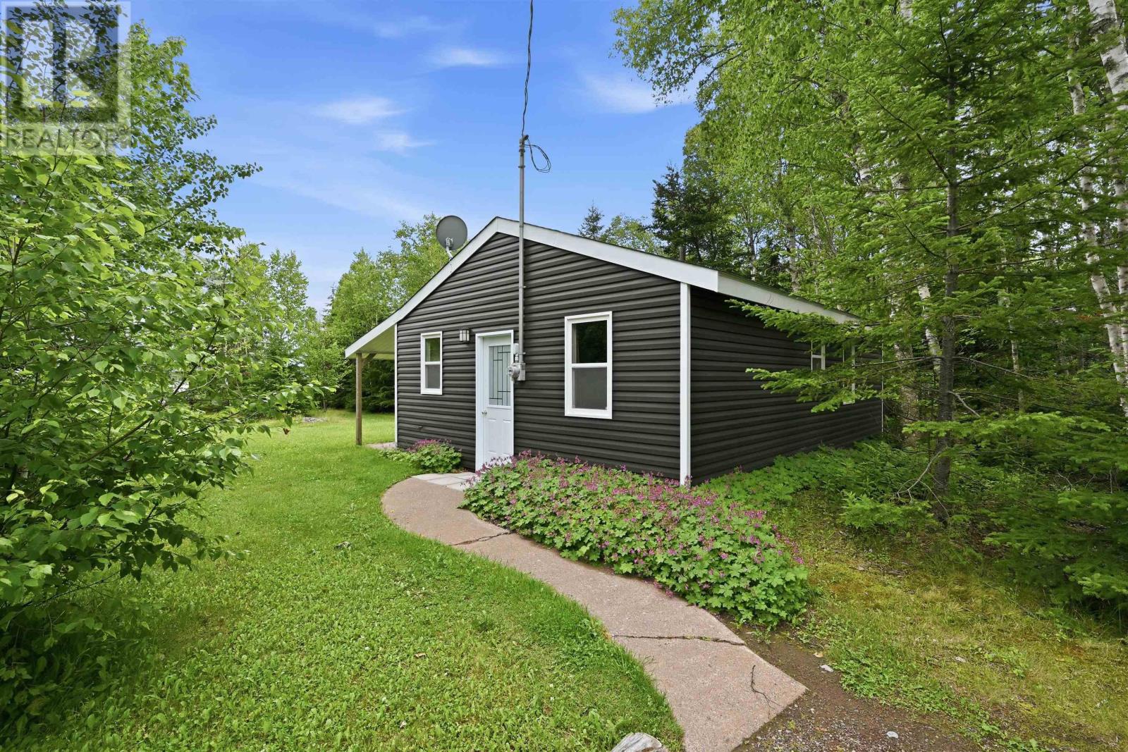 320 Cove Road Property Photo 13