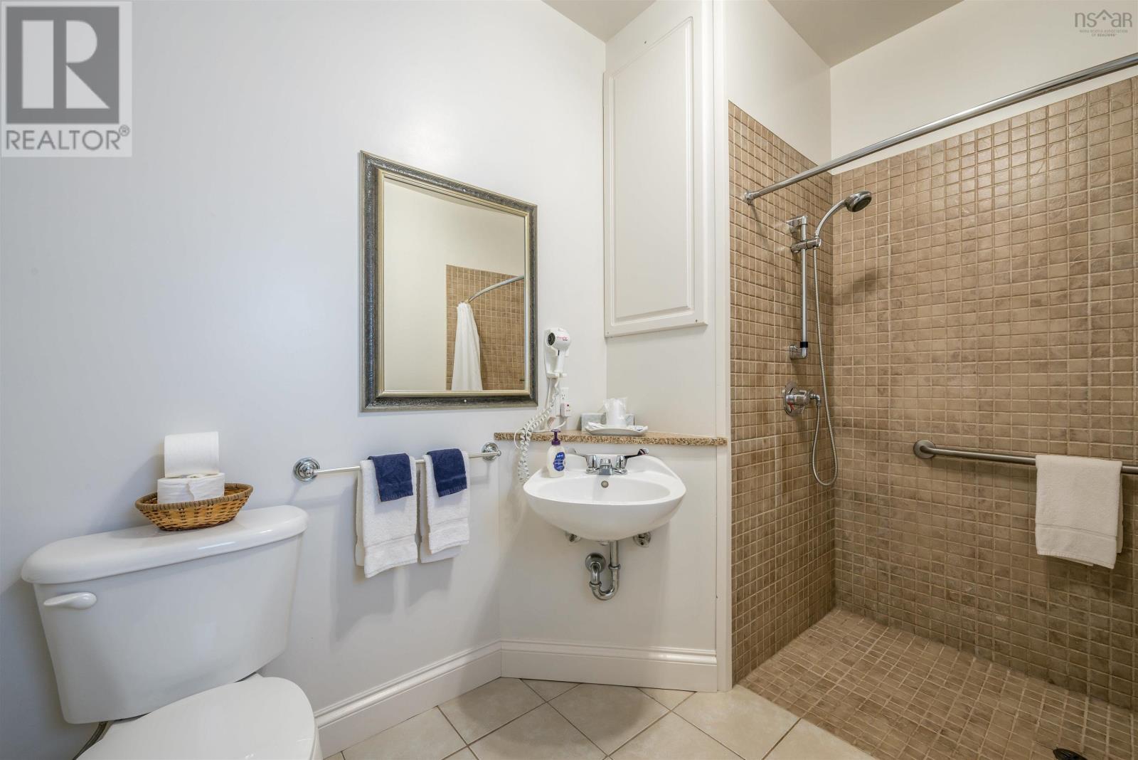 320 Cove Road Property Photo 18