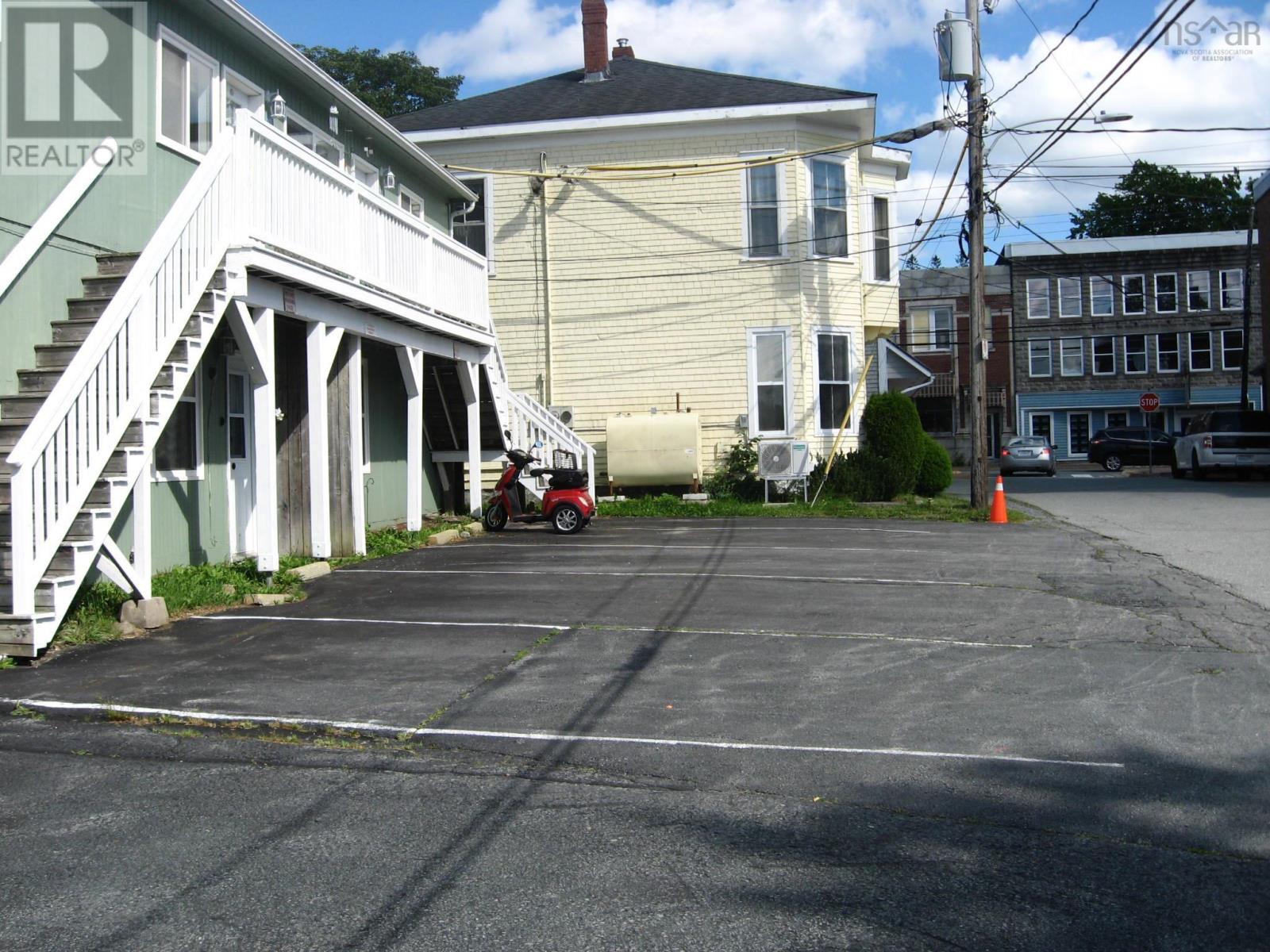 20 Carten Street Property Photo 5