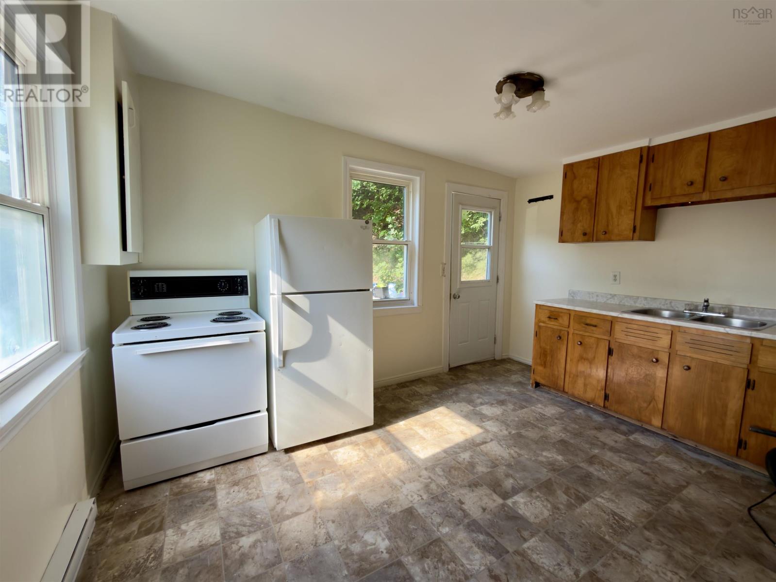 13 Chester Avenue Property Photo 3