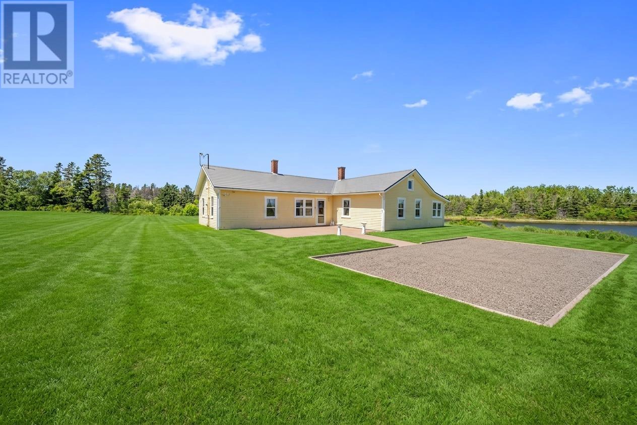 90 Tuplin Rd Property Photo 2