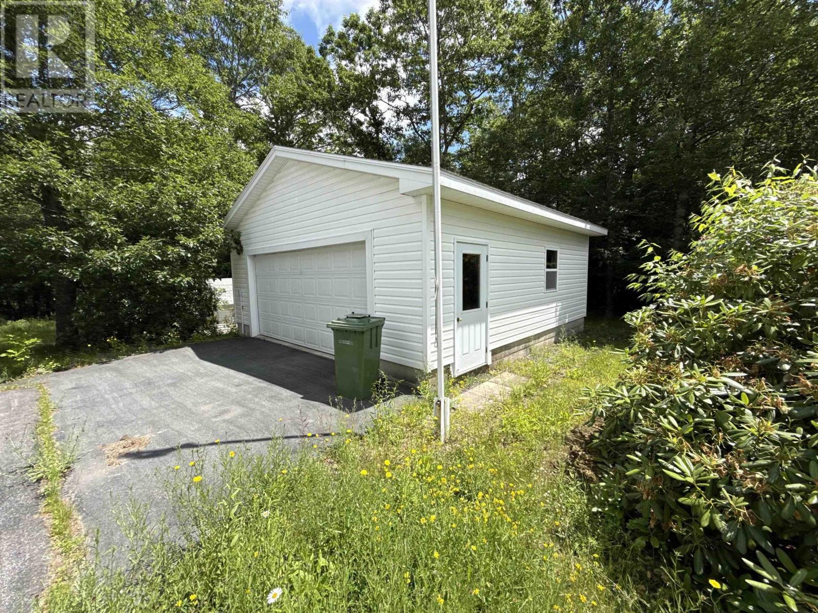 115 Dawson Heights Property Photo 5