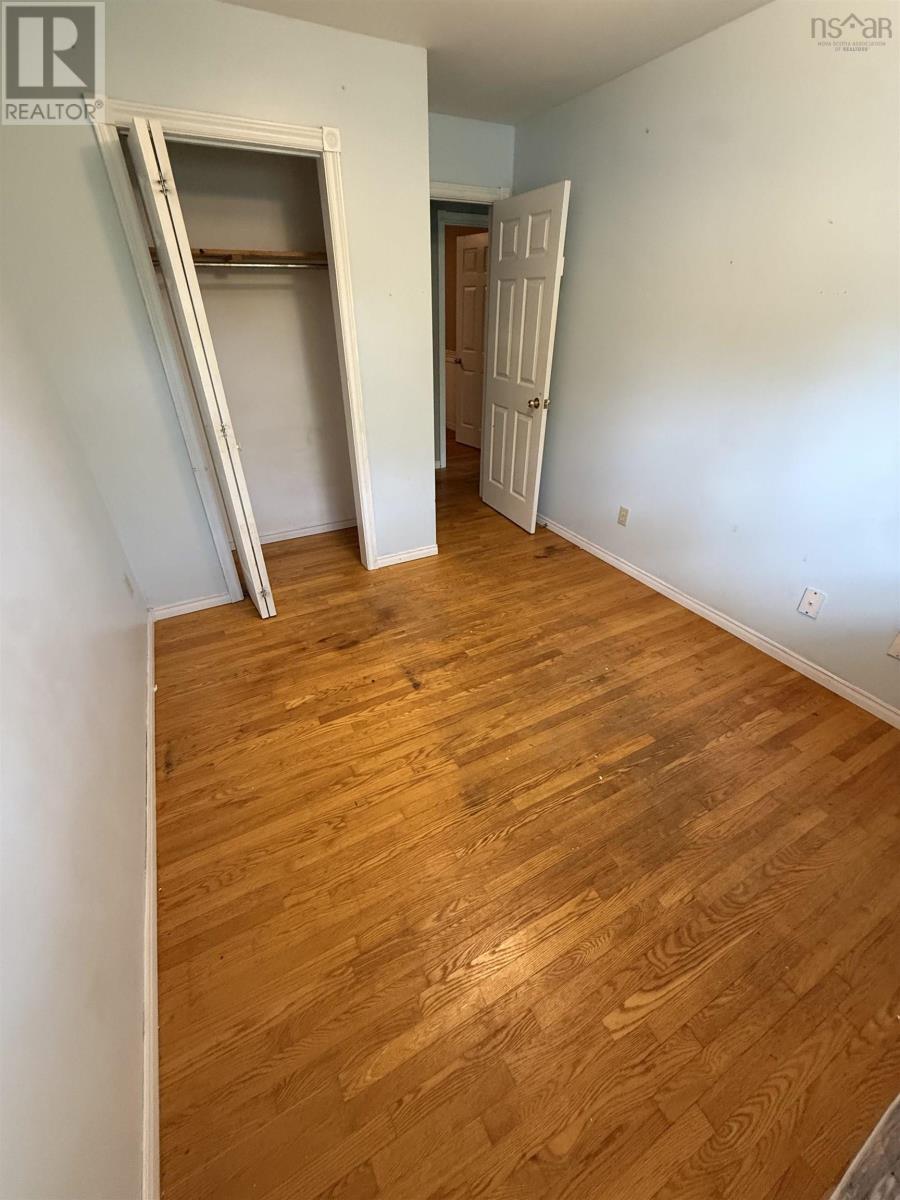 115 Dawson Heights Property Photo 16