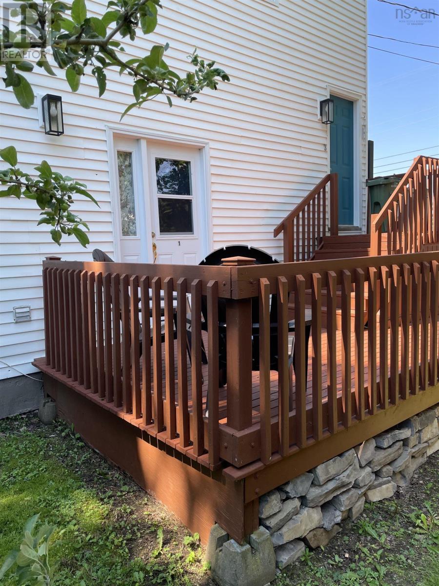 62 School Street Property Photo 8