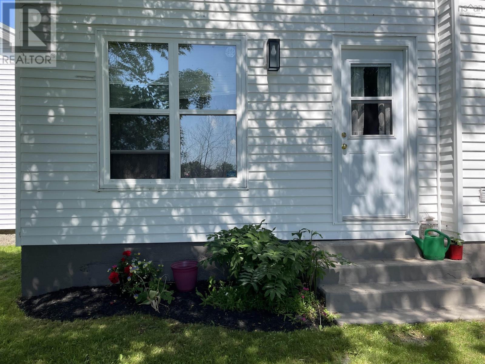 62 School Street Property Photo 11