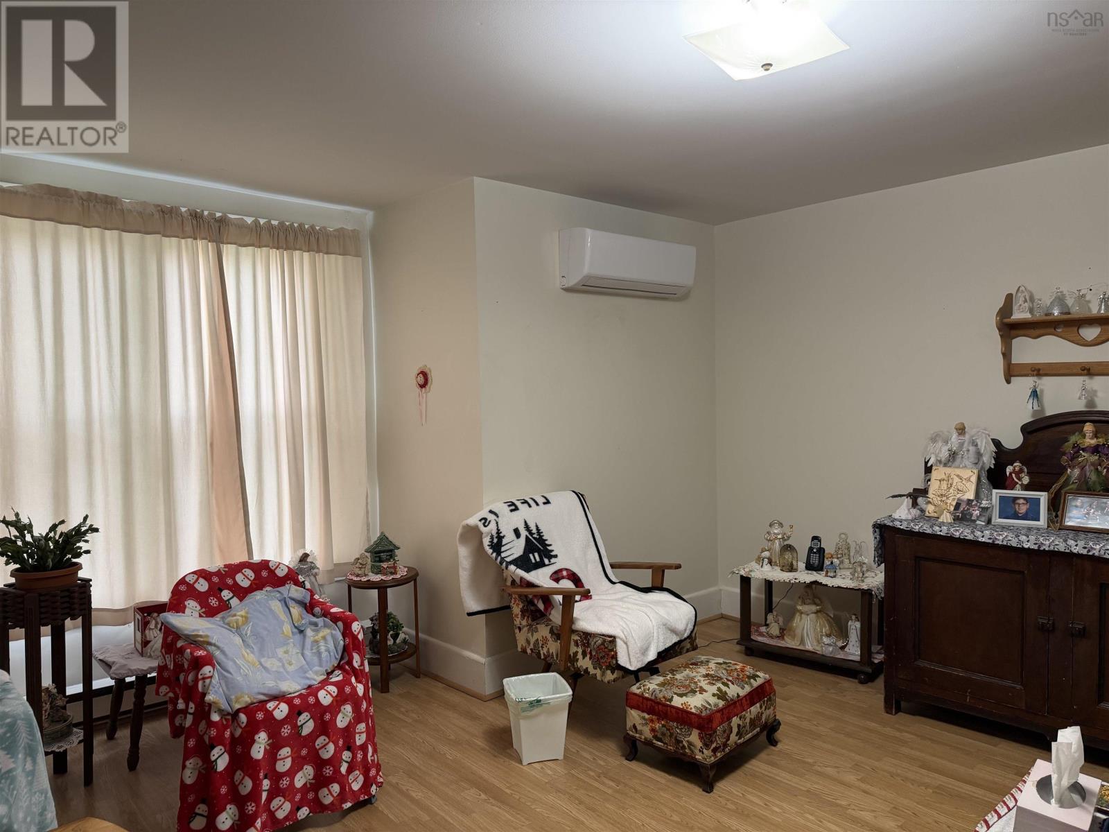 62 School Street Property Photo 14