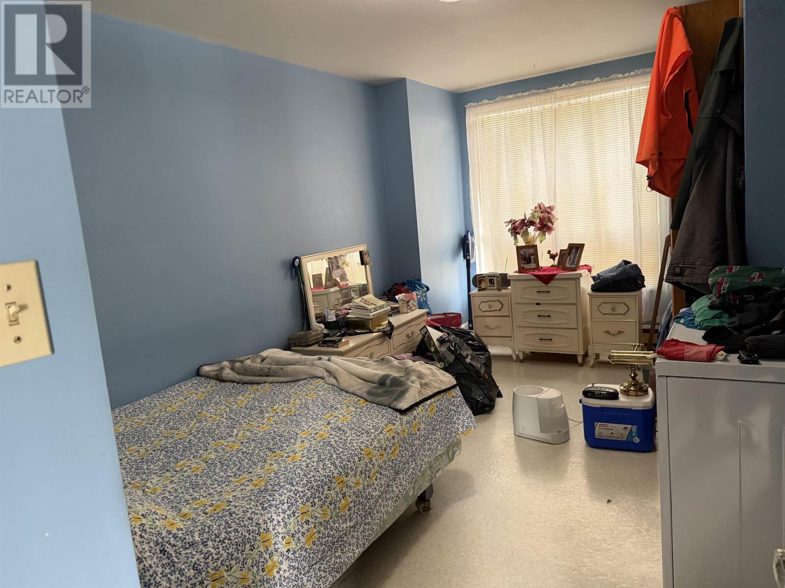 62 School Street Property Photo 15