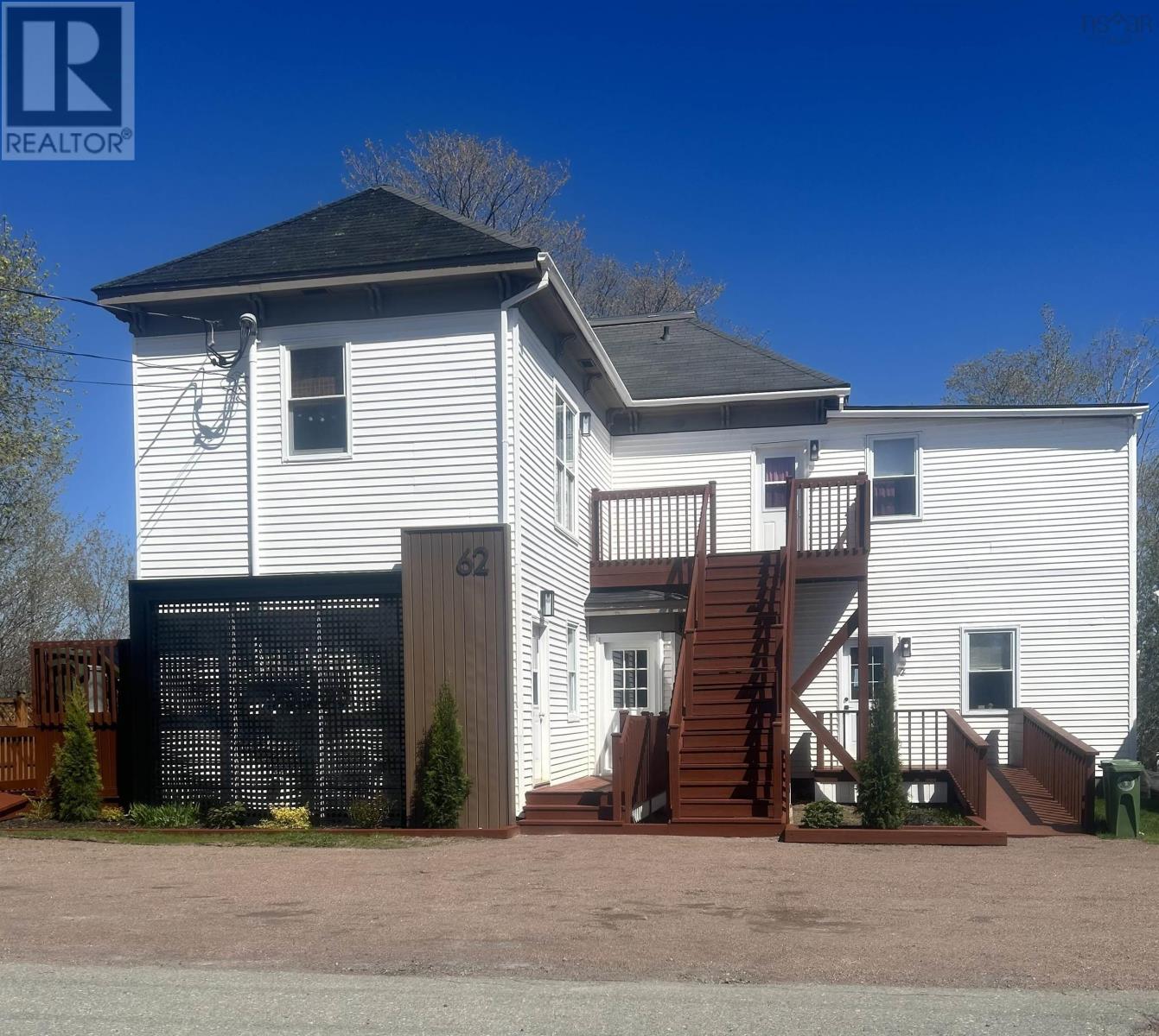62 School Street Property Photo 21