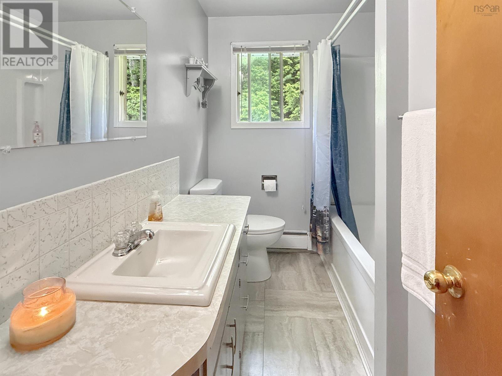 26 South Hill Drive Property Photo 18