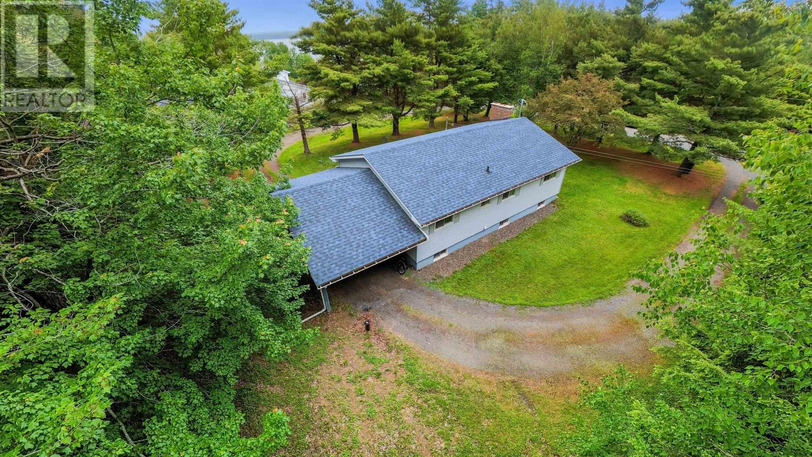 26 South Hill Drive Property Photo 32