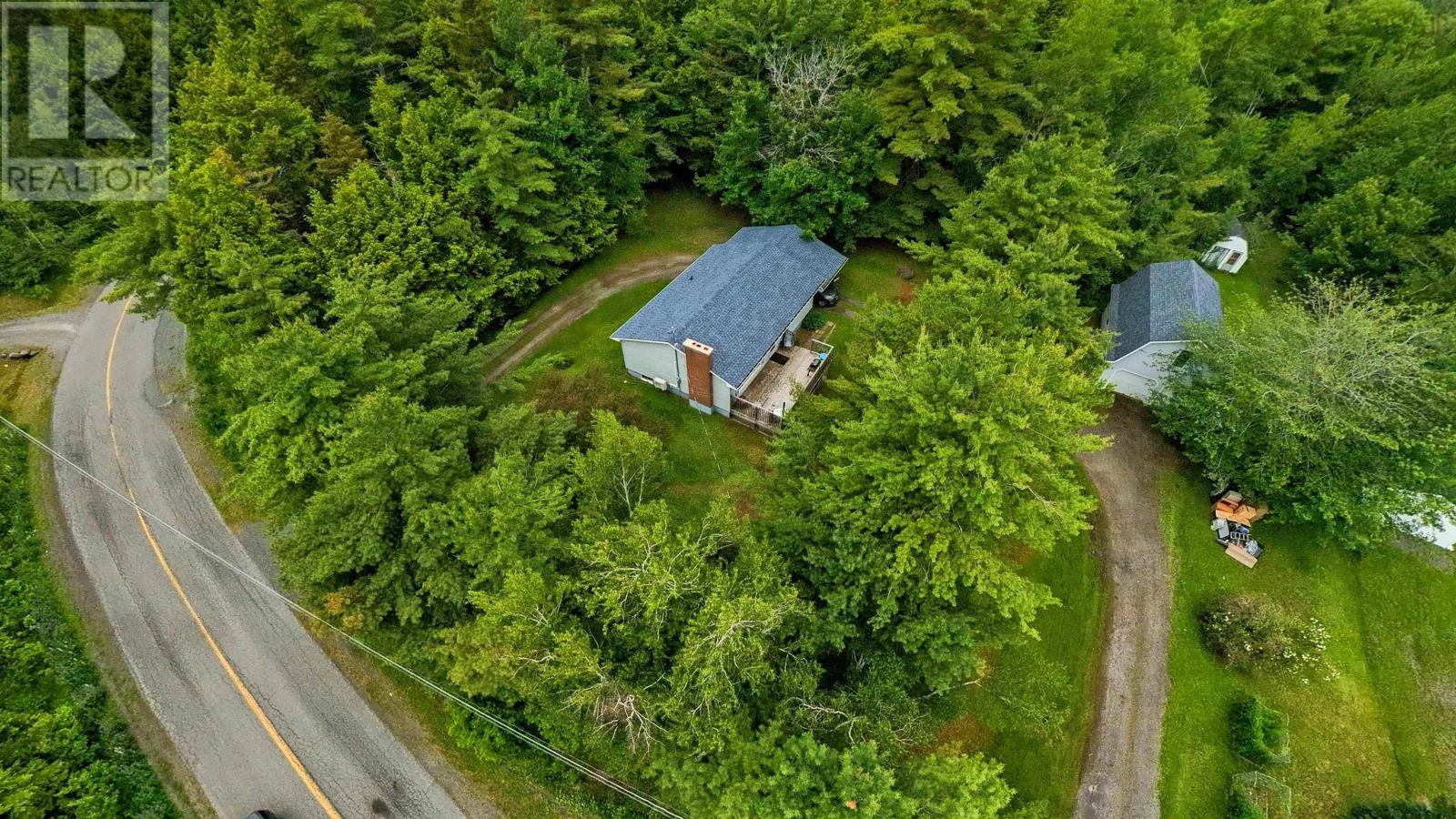26 South Hill Drive Property Photo 33