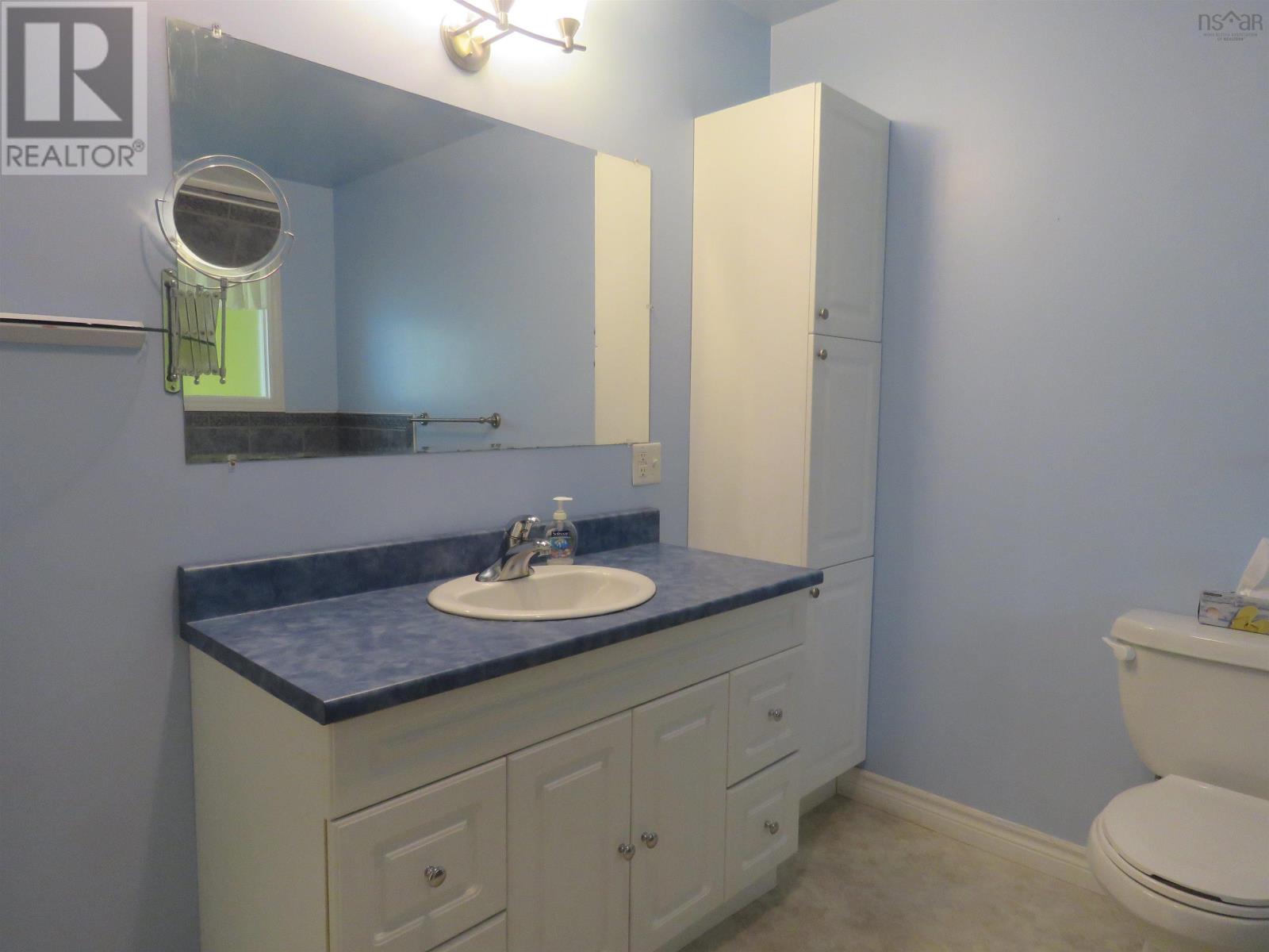 2274 South Main Street Property Photo 22